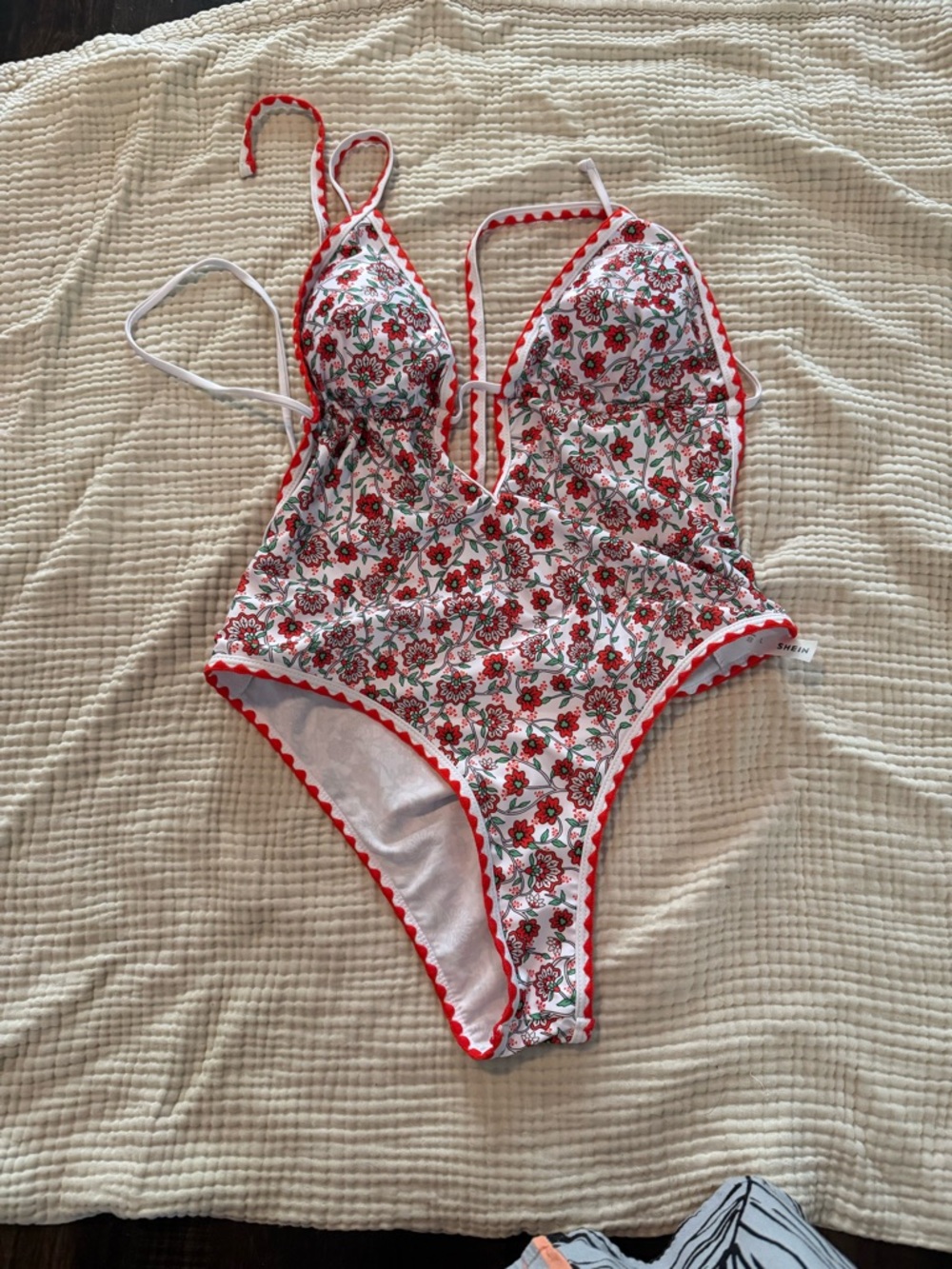HAUL!! 10 SHEIN swimsuits - Make an offer! - Picture 13 of 16